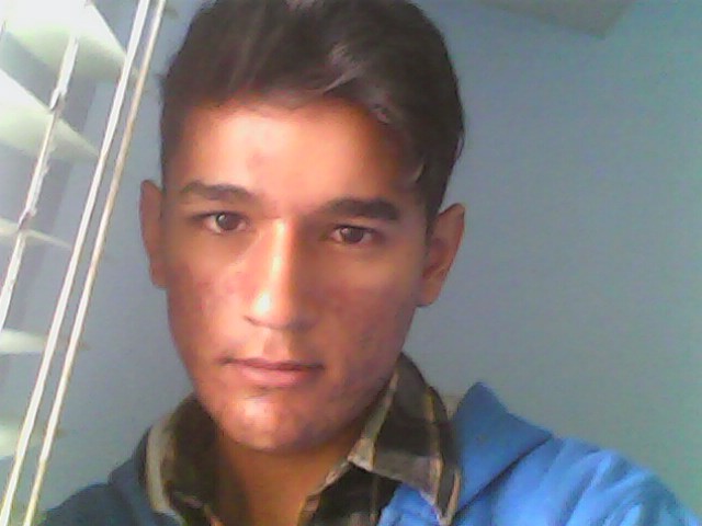 Date this pretty Colombia man Edward from Bogota CO8805