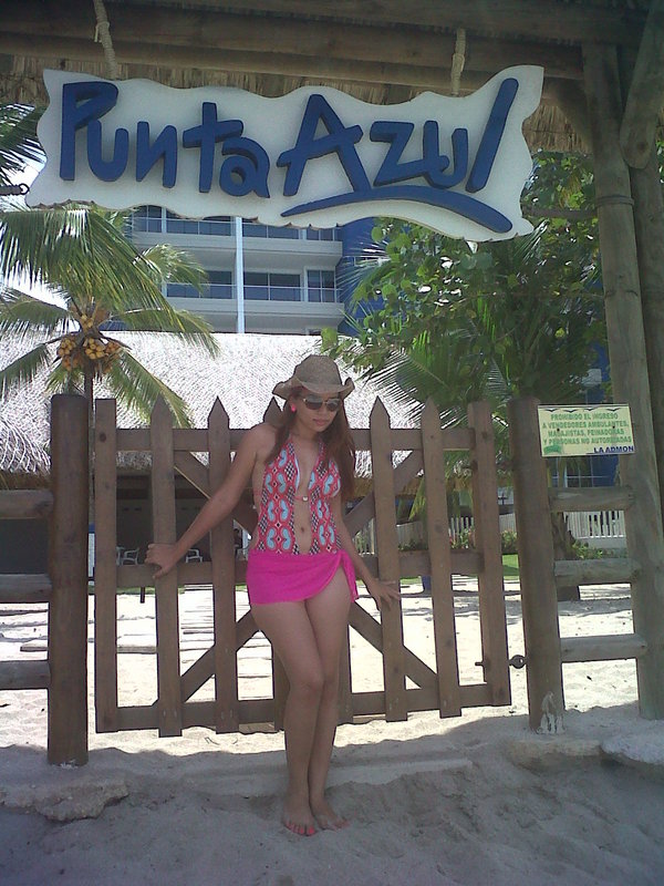 Date this charming Colombia girl Nissy from Monteria CO8870