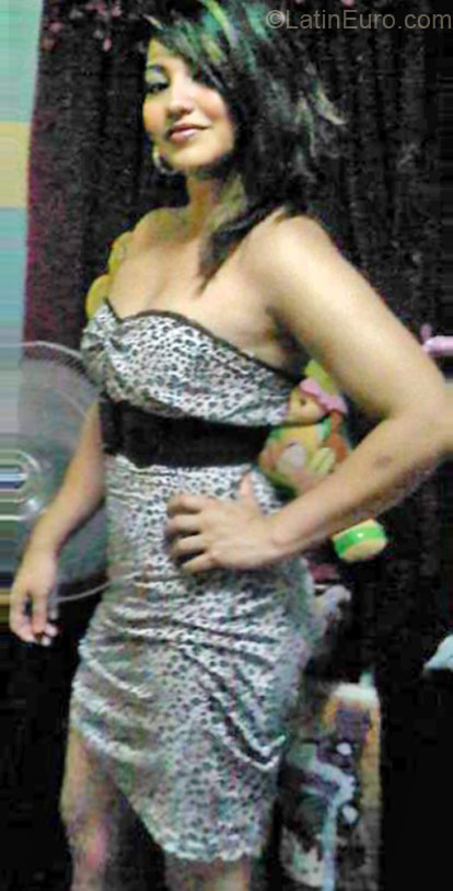 Date this exotic Honduras girl Jami from San Pedro Sula HN523