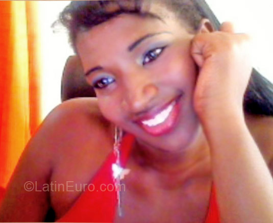 Date this pretty Colombia girl Mayerlin from Cali CO8982