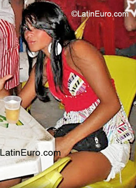 Date this exotic Brazil girl Cida from Brasilia BR6263
