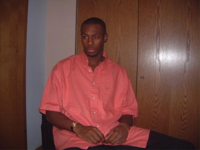 Date this happy United States man Cenaz from San Francisco US12054