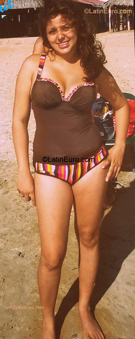 Date this pretty Colombia girl Johanna from Barranquilla CO9063