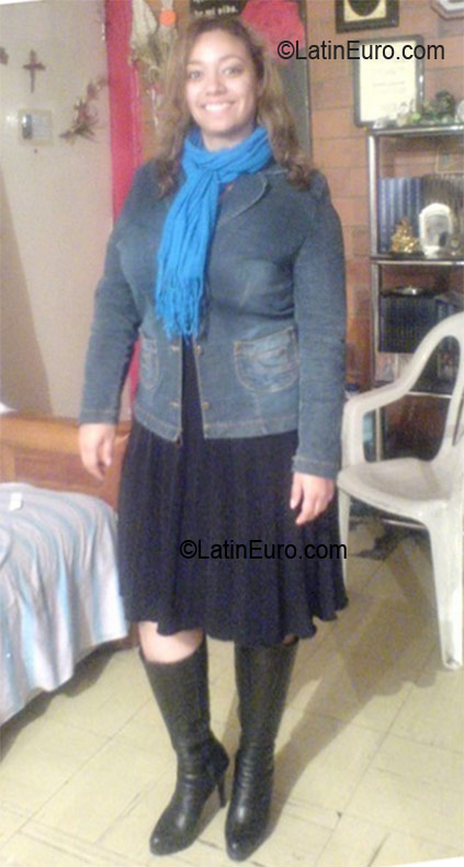 Date this stunning Mexico girl Abril from Mexico City MX582