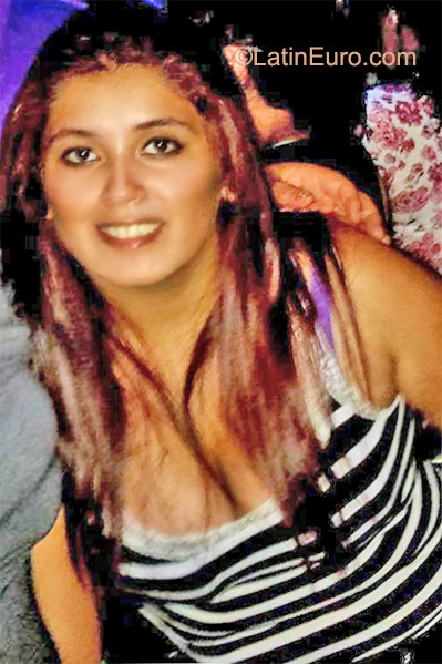 Date this happy Costa Rica girl Josluna from Costa Rica CR165