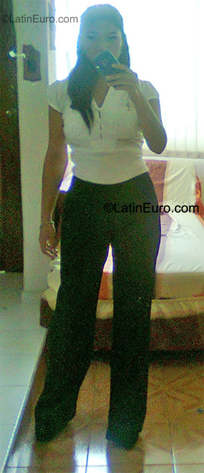 Date this funny Mexico girl Ariana from Puebla MX592