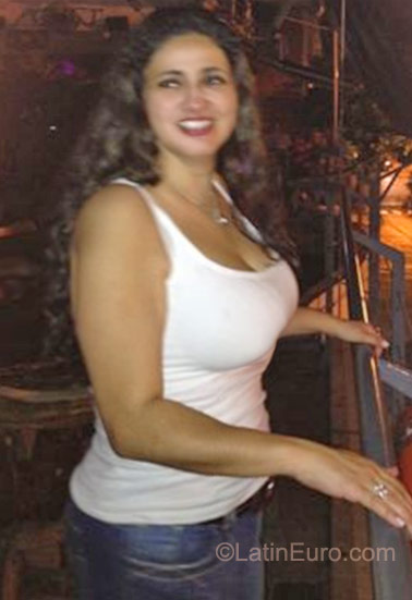 Date this nice looking Colombia girl Gina from Bogota CO9210