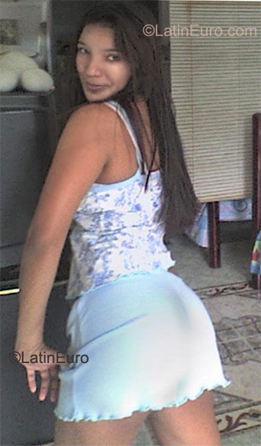 Date this delightful Colombia girl Nini from Cali CO9215