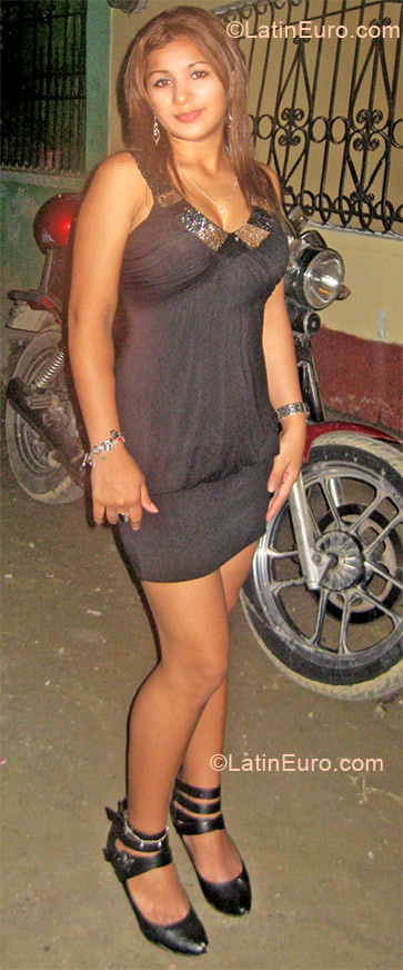 Date this good-looking Honduras girl Yolanda from San Pedro Sula HN575