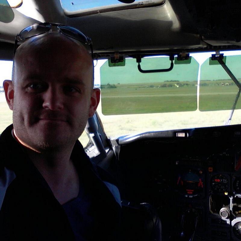 Date this happy United States man John from Tea US12217