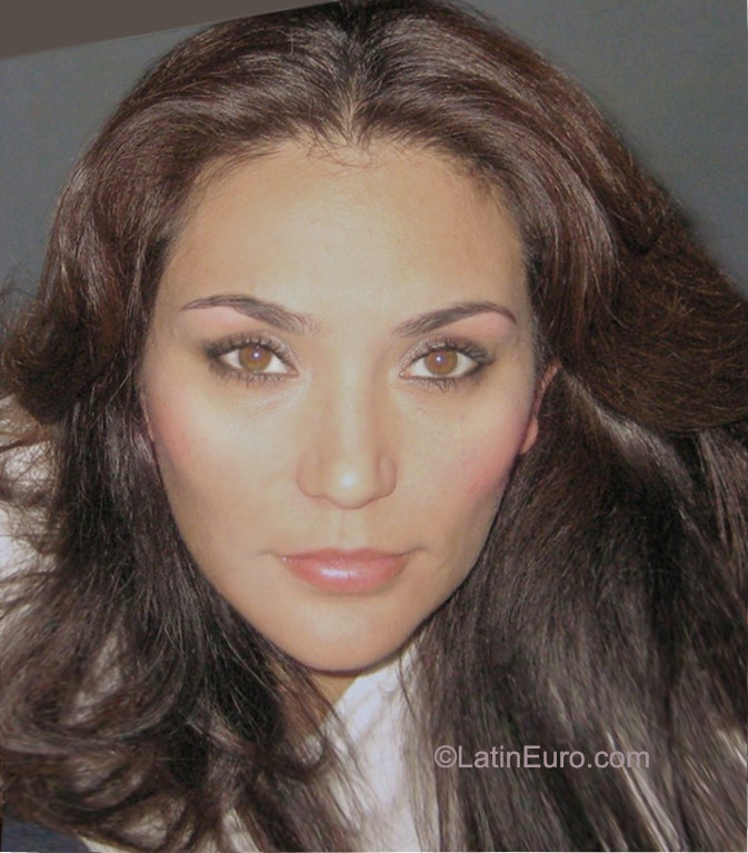 Date this tall Mexico girl Elva from Mexico City MX615