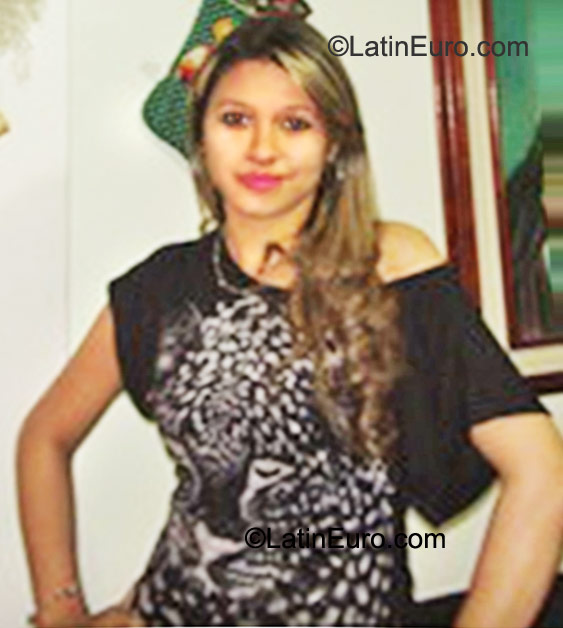 Date this exotic Colombia girl Yohana from Medellin CO9414