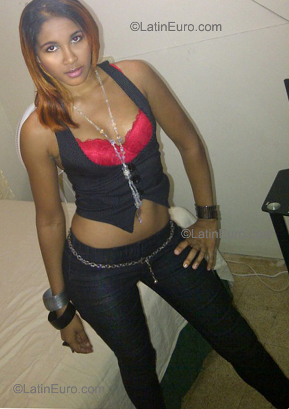 Date this delightful Jamaica girl Jankayan from St. Elizabeth JM435