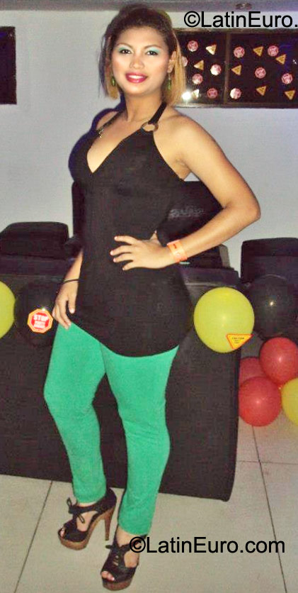 Date this beautiful Nicaragua girl Blanca from Managua NI101