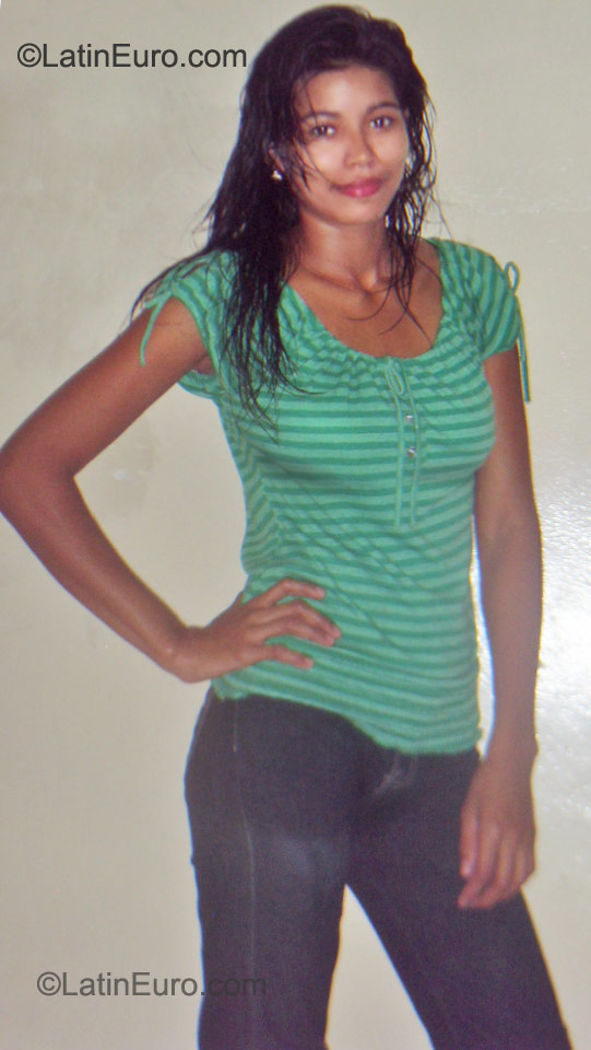 Date this tall Honduras girl NORA from San Pedro Sula HN603