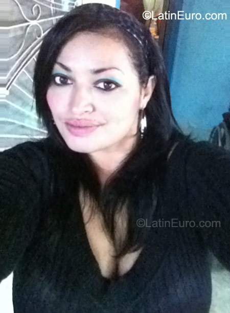 Date this georgeous Honduras girl Damaris from San Pedro Sula HN605