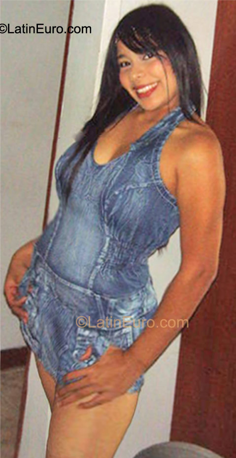 Date this delightful Colombia girl Valeria from Medellin CO11205