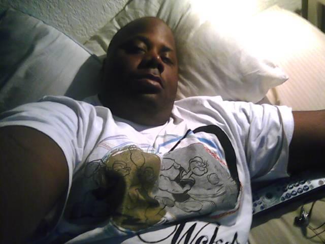 Date this happy United States man Joseph from Everett US12416