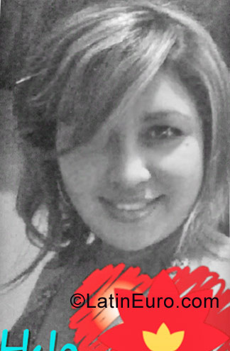 Date this happy Costa Rica girl Tracy from Puntarenas CR191