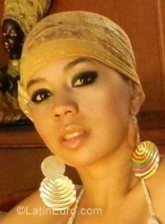 Date this cute Colombia girl Lady vanessa from Cali CO11302