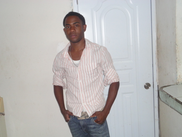 Date this pretty United States man Yosuach from Santiago US12435