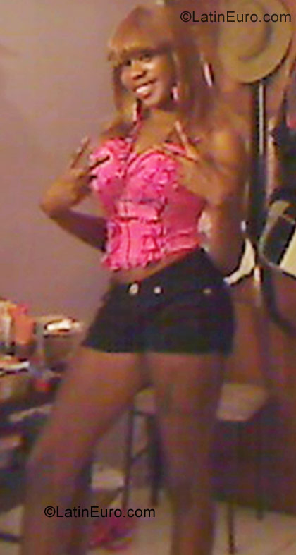 Date this pretty Jamaica girl Kimberly from Montego Bay JM452