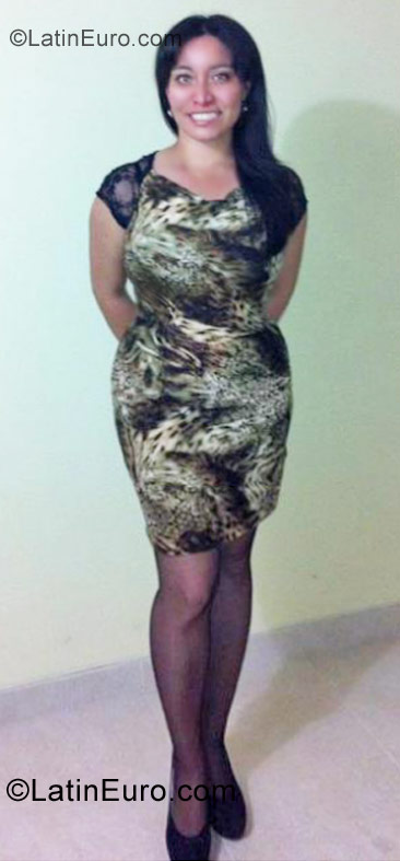 Date this pretty Colombia girl Luna1709 from Bogota CO9796