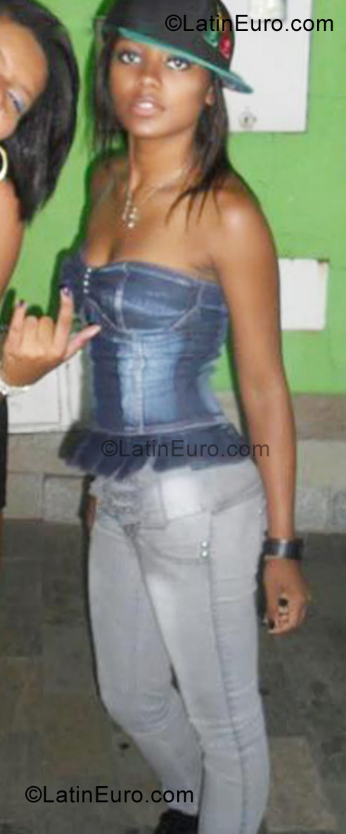 Date this beautiful Brazil girl Mykaellen from Belo Hotizonte BR6439