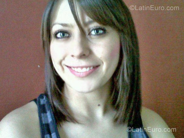 Date this hard body Colombia girl Vivian901 from Bogota CO9588