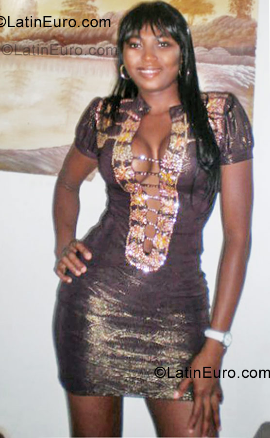 Date this voluptuous Colombia girl Linda from Cali CO9600