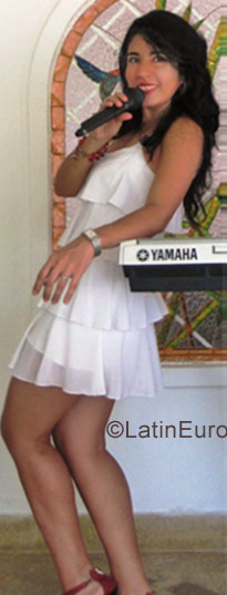 Date this hard body Colombia girl Liy from Cali CO9654