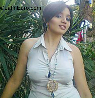 Date this hot El Salvador girl Amanda from San Salvador SV38