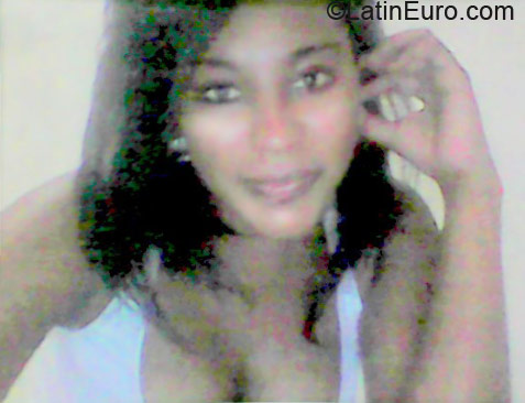 Date this pretty Colombia girl Jessica from  CO9740