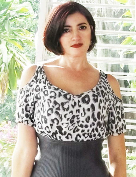 Date this georgeous Colombia girl Cristina from Medellin CO9778