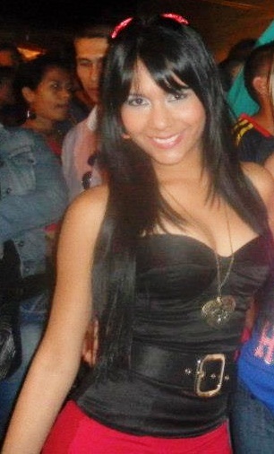 Date this hot Colombia girl Mishel from Cali CO9803