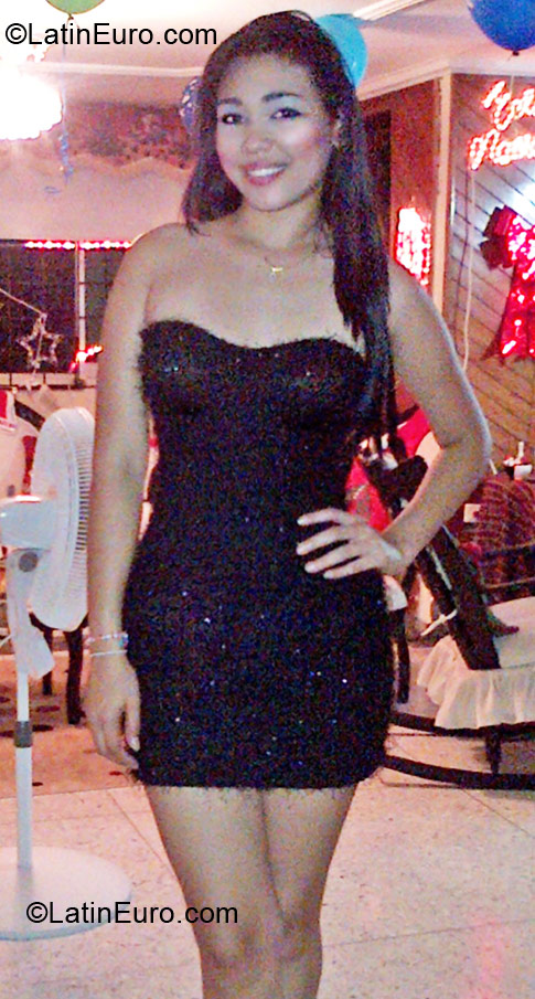 Date this sultry Colombia girl Katherine from Barranquilla CO9838