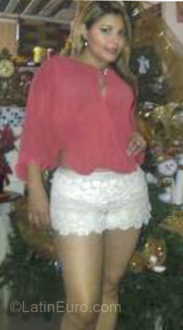 Date this pretty Colombia girl MARHAH from Barranquilla CO9859