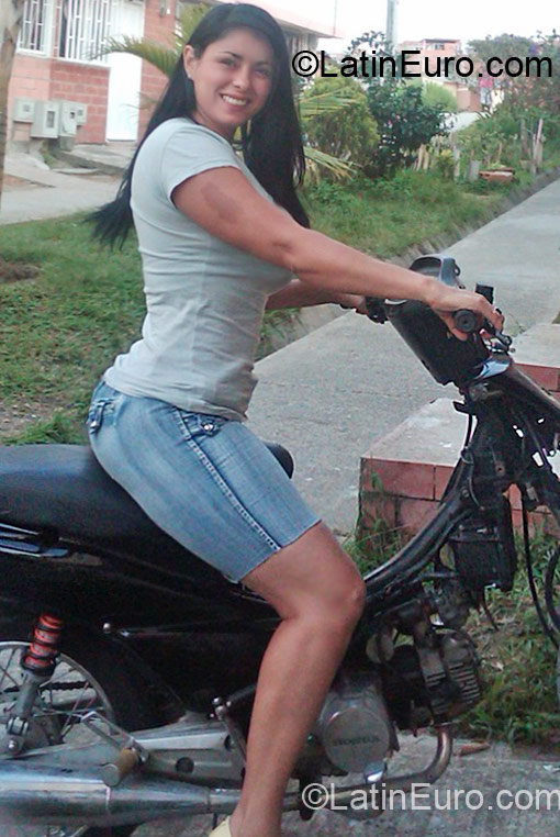 Date this fun Colombia girl Mia from Pereira CO9903