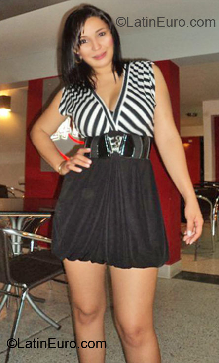 Date this passionate Colombia girl Erika from Cucuta CO9911