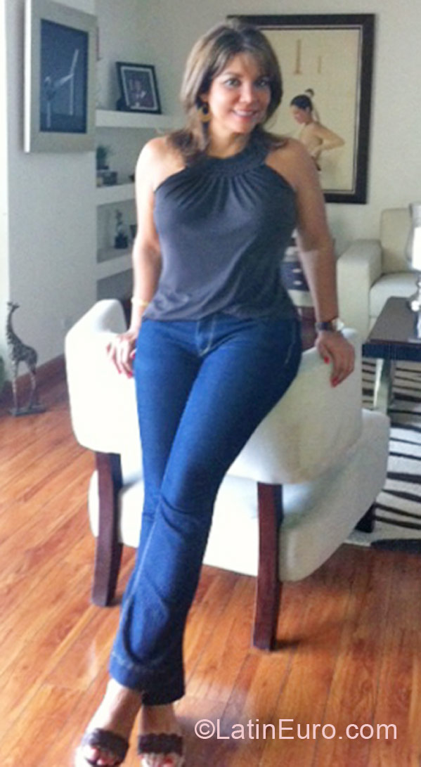 Date this funny Panama girl Lorena from Panama City PA381