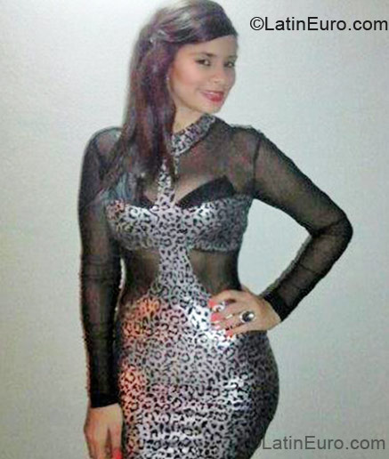 Date this foxy Dominican Republic girl Raimi from San Francisco De Macoris DO10806