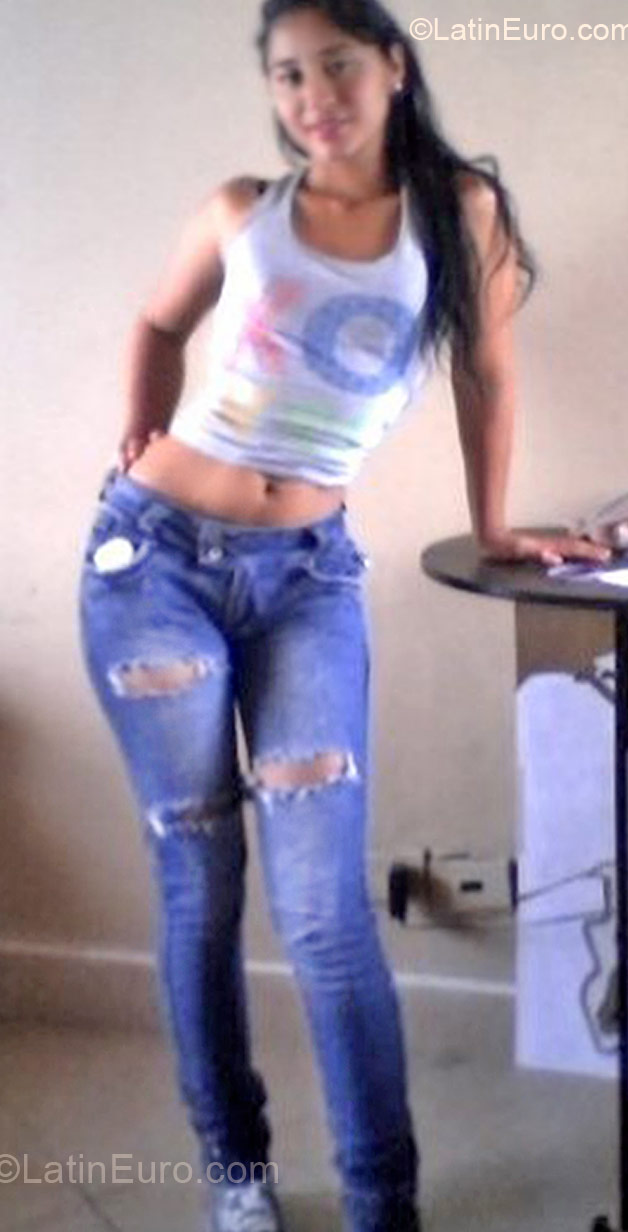 Date this fun Colombia girl Paula from Pereira CO10011