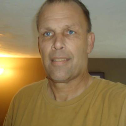 Date this athletic United States man Bignpantswhite1 from Boston US12800