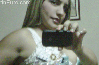 Date this delightful Colombia girl Andrea from Cali CO10183