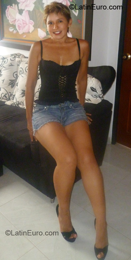 Date this beautiful Colombia girl Sandra from Villavicencio CO10208