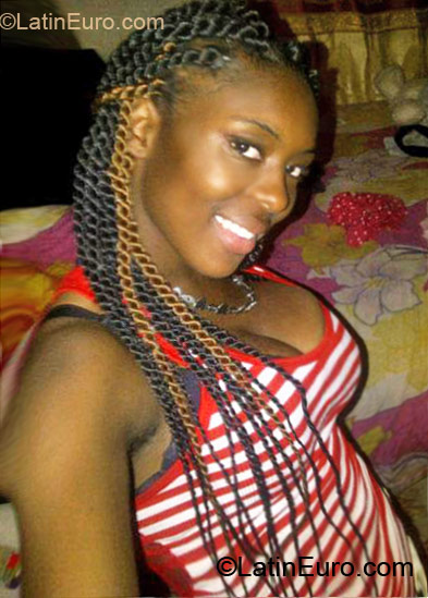 Date this good-looking Jamaica girl Ashley from Montego Bay JM525