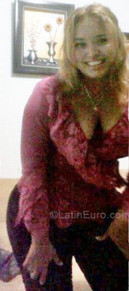 Date this beautiful Panama girl Kelly from Panama City PA278