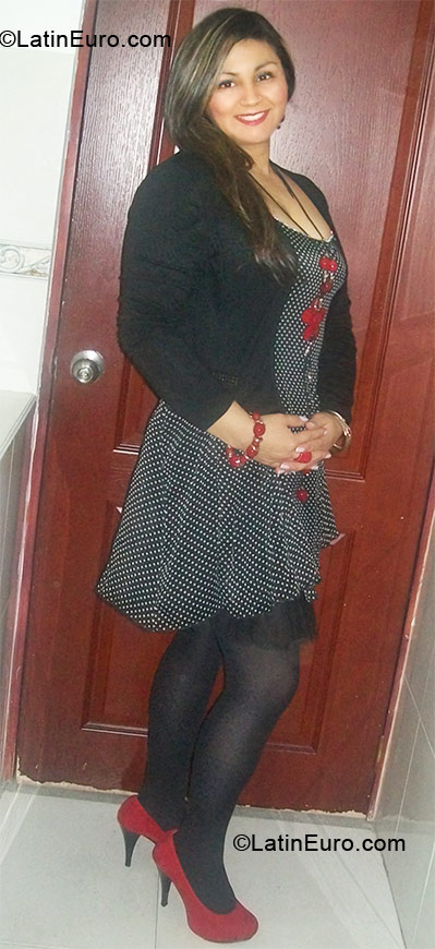 Date this funny Colombia girl Alba from Bogota CO10287