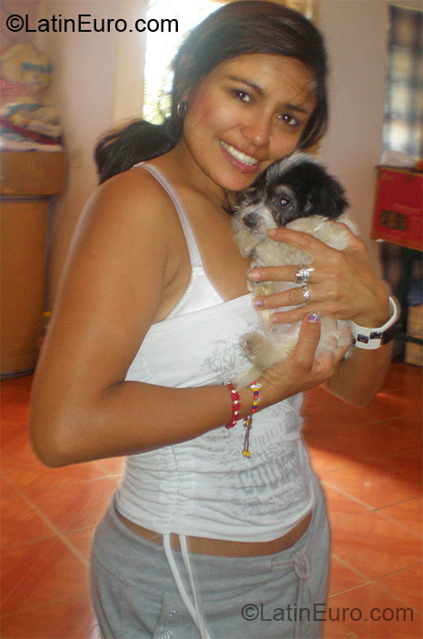 Date this gorgeous Colombia girl Martha from Cali CO10317