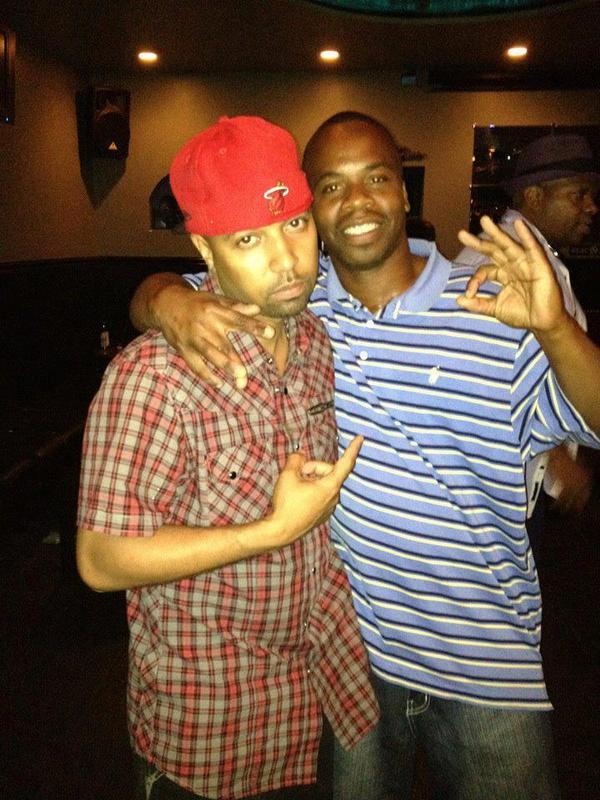 Date this exotic United States man Azul from Bloomington US12973